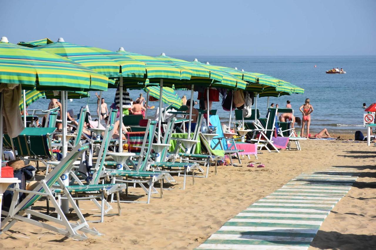 Residence Mariavittoria Lido di Jesolo Eksteriør bilde